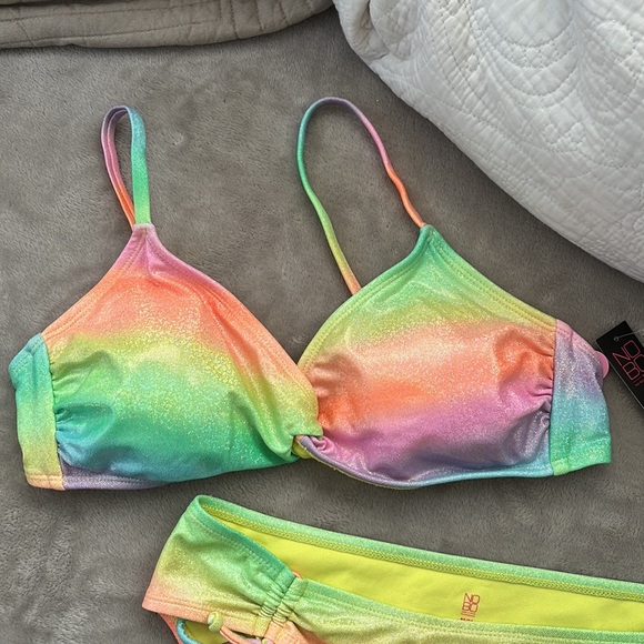 ✨NWT - Teen Sparkly rainbow bikini - Picture 2 of 11